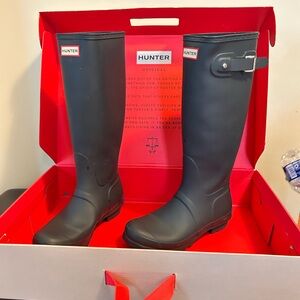 Hunter Classic Black Rain Boots